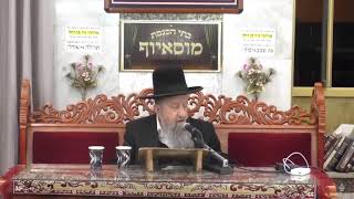 הרב בן ציון מוצפי  •  מוסאיוף שידור חי (הרב בן ציון מוצפי) - התמונה מוצגת ישירות מתוך אתר האינטרנט יוטיוב. זכויות היוצרים בתמונה שייכות ליוצרה. קישור קרדיט למקור התוכן נמצא בתוך דף הסרטון
