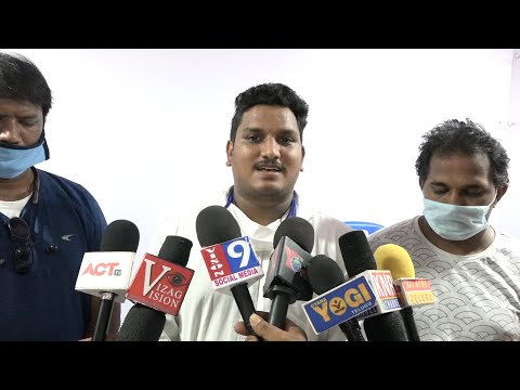 Distribution of Masks & Sanitizer by Visakha Integral Social Organisation in Visakhapatnam,Vizag Vision...