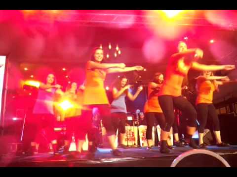 Damesgarde van D'n Uul op de leedjesaovend 2011