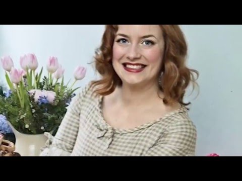 "Äntligen hemma"-Elsa visar gravidmagen