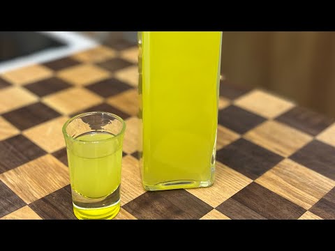 Limoncello fatto in casa in modo molto semplice