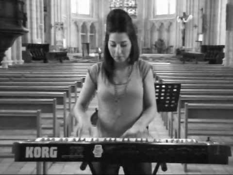 HIDE AND SEEK - Imogen Heap -  cover by Lucie Azard