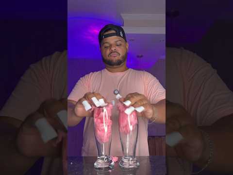 Iced coffee cotton candy 🧋#icedcoffee #coffee #asmr #mukbang #dalgona
