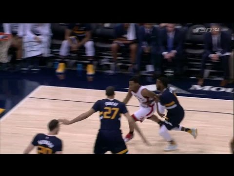 Raptors Highlights: Lowry's Spin Move - December 23, 2016