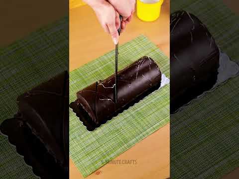 Perfect Cake Slices Made Easy