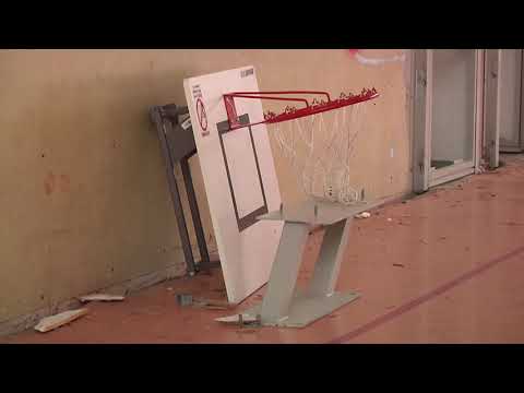 14 Abriss Sporthalle im Spitzgrund