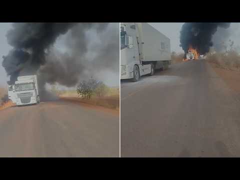 Six camions marocains incendiés dans le nord du Mali