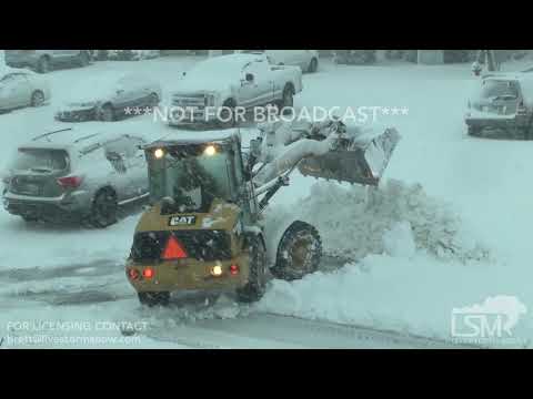 2-23-19 Garden City, KS - Crews Clearing the Snow & Heavy Snow Falling