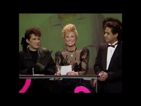 Reba McEntire Wins Country Female Video - AMA 1987