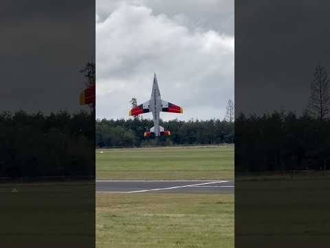 Tomahawk Futura hang time! #rcplanes #flyforfun #jetpower