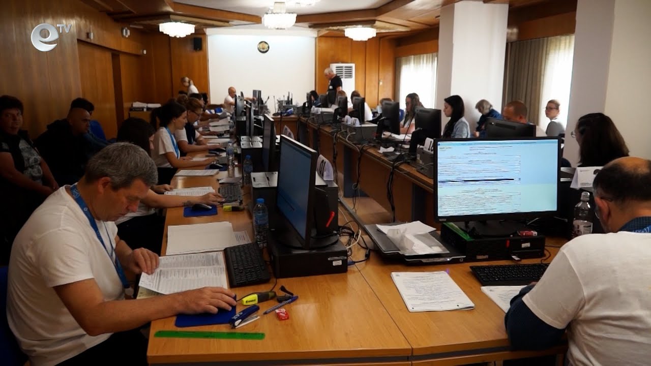 Цяла нощ секционните комисии броиха бюлетините от изборите в Смолян