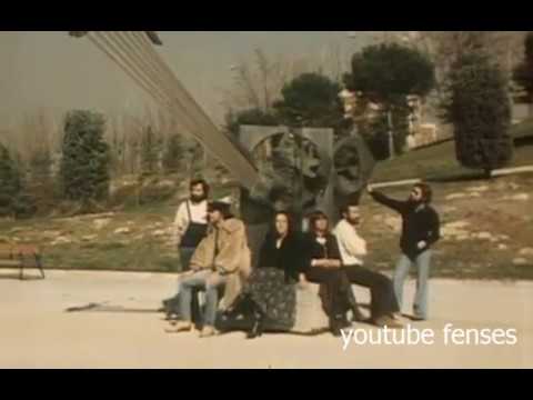 1975 Nuestro Pequeño Mundo "A Cántaros" (Tiene que llover) 1975