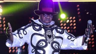 Papa Wemba, Dindo Yogo & Viva La Musica - Sina Ndungu