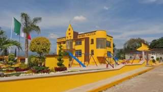preview picture of video 'Plaza principal de San Miguel Tlaltetelco, Mun. Atlatlahucan.wmv'