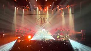 Download lagu XPDC Live in Zepp KL 8/11/2025 opening. Dunia 4 Segi, King El-Mondoque, Bagaikan Samurai mp3 Download lagu XPDC Live in Zepp KL 8/11/2025 opening. Dunia 4 Segi, King El-Mondoque, Bagaikan Samurai mp3