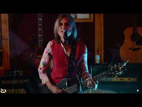 10.20.21 Juliana Hatfield & Band Livestream from Q Division at the Bridge Sound & Stage