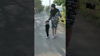 Download lagu ngawal bumil jalan pagi. mp3 Download lagu ngawal bumil jalan pagi. mp3