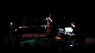 Franz von Chossy Trio - Pendulum (live at the Bimhuis)