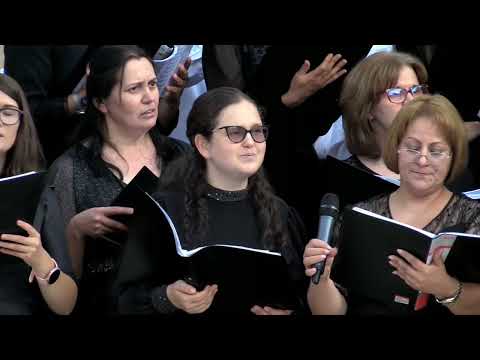 Dispare pacea pe pamant - Corul Reunit Moldova