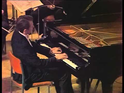 Mikhail Pletnev - Mozart Concerto KV 488 2nd