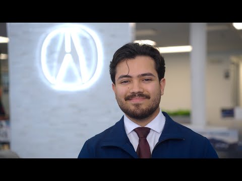 Service Advisor Andre Munguia