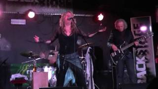 Deborah Bonham - No Angel. Backstage at The Green. 09/04/11