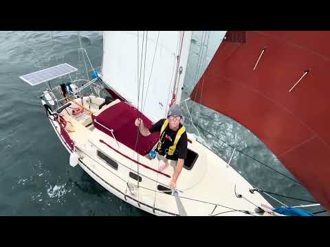 Daysailing Isha, a Pacific Seacraft Flicka20 sailboat.