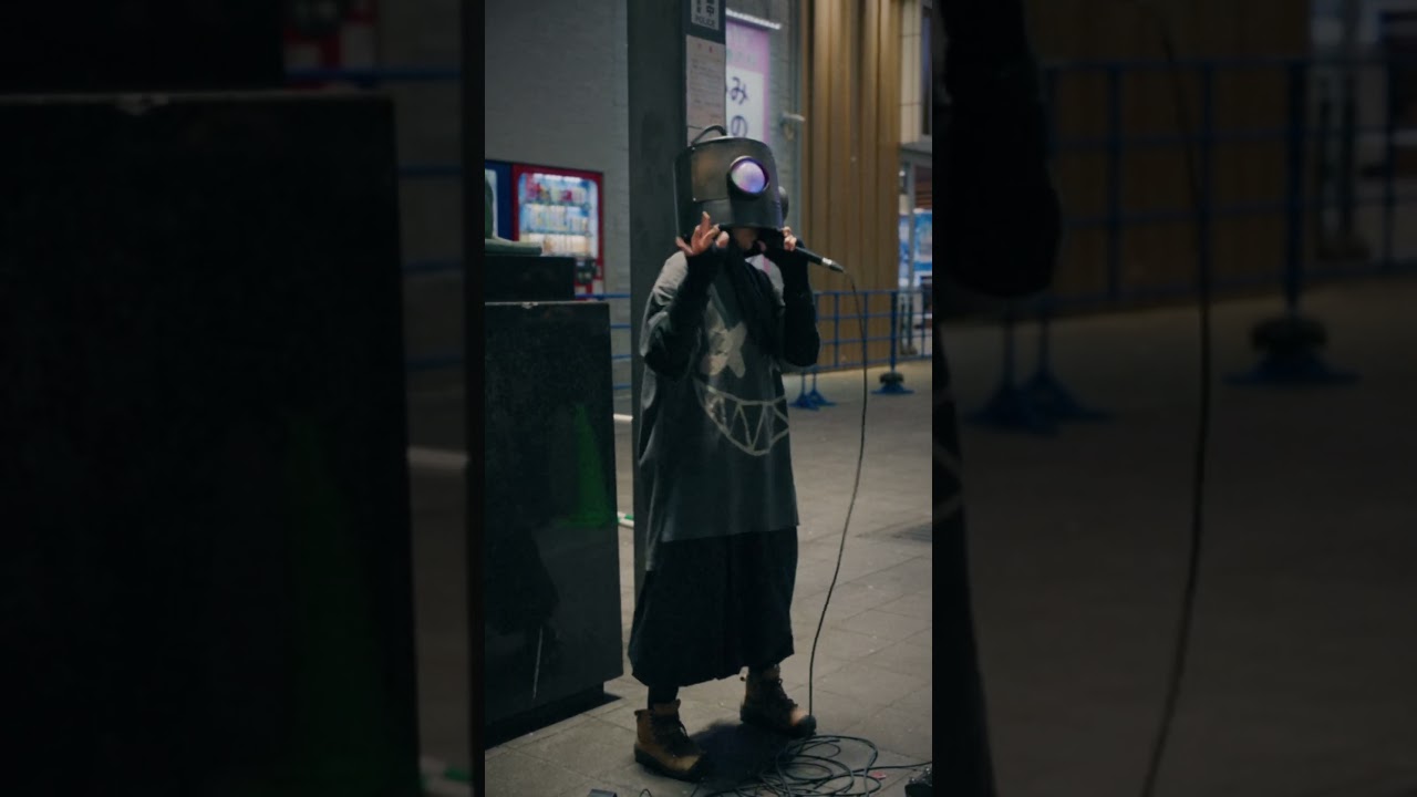 #ロボット頭「flagman」 #KabukichoStreetLive+ 