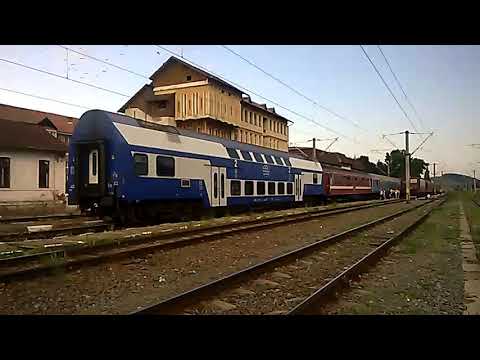 Trenul R 4512 și R 4513 la Miercurea ciuc (verziune rusalii) data 23.05.2015.