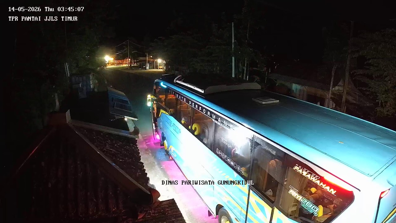 Pintu Masuk Baron Barat Keluar