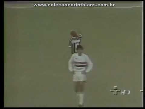 Biro Biro Antônio (Corinthians) - 09/08/1987 - São Paulo 3x3 Corinthians - 1 gol