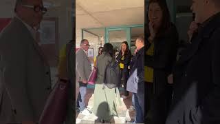 Visita a l'Escola el Bruc amb la directora de serveis territorials maria vila