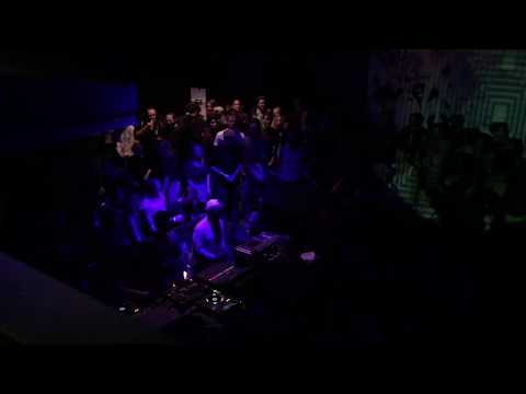 Elemental Wave playing "Wicked and Bonny feat. Kali Green - Boom Sound" @It's a dub ting