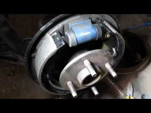 Diesel1Dee - Pontiac G5 Rear drum brakes.mp4