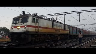 preview picture of video '12951 Mumbai Rajdhani with Offlink RPM WAP7 honking & Rapidly Accelerating @ AST!'