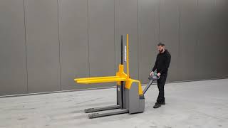 Stohovac&iacute; voz&iacute;k Jungheinrich EMC 110 | Obraz 4 - Machineryline