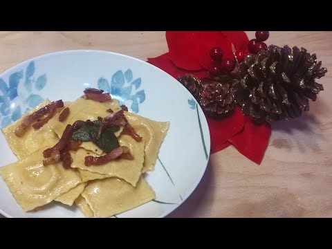 Ravioli in crema di robiola e speck