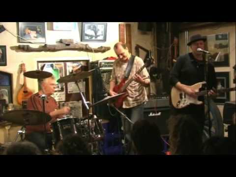 Greyhound Blues Band De Amer Premonition Blues