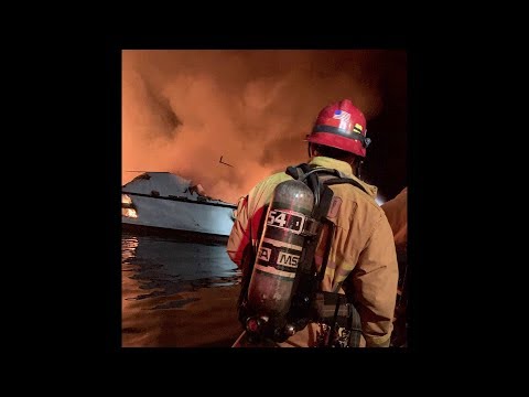 الولايات المتحدة 34 شخصا محاصرون على متن قارب اندلعت فيه النيران في عرض سواحل كاليفورنيا