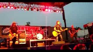 Eli Young Band Live - Everything is You!