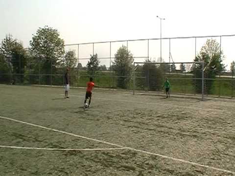 VV De Meern D1 - Toernooi Zoetermeer 23 april 2011 penalty Djaffa