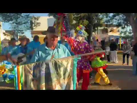 Encontro de Folia de Reis em Santana da Vargem com a participação da Cia Família Barbosa 