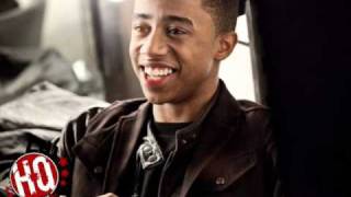 Lil Twist -- At The Moment (video official)