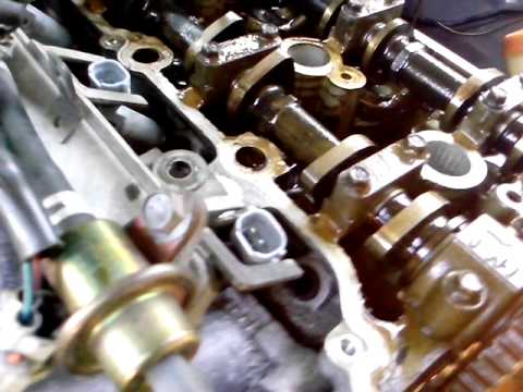 suzuki jimny 1.3i cylinder head removal