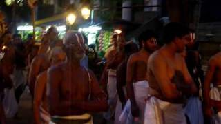 preview picture of video 'Sri Varadaraja Temple's function in Kanchipuram'