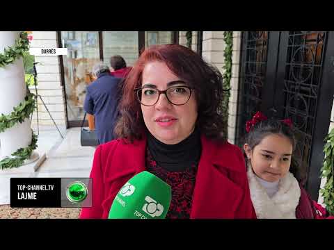 Top Channel/ Krishtlindja, ortodoksët dhe katolikët në gjithë vendin festojnë lindjen e Krishtit