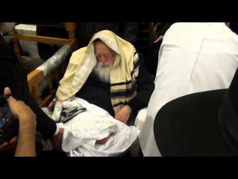 Rabbi Chaim Kanievsky - Godfather to Itamar Cohen - Son of Daniel & Orit