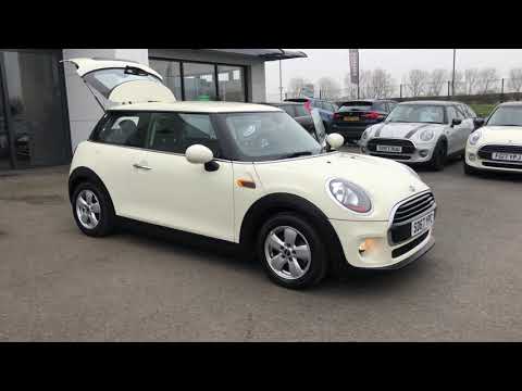 Mini Cooper 3-Door Hatchback 1.5 Manual  -  SD67 YPC