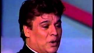 JUAN GABRIEL   Popurri Homenaje a Lola Beltran