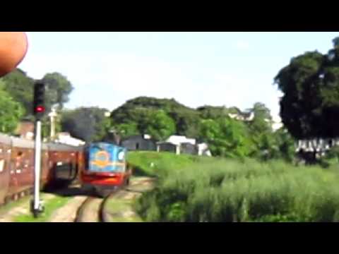 Indian Railway's Best and Rarest Parellel Thrilling Chase : Meter Gauge